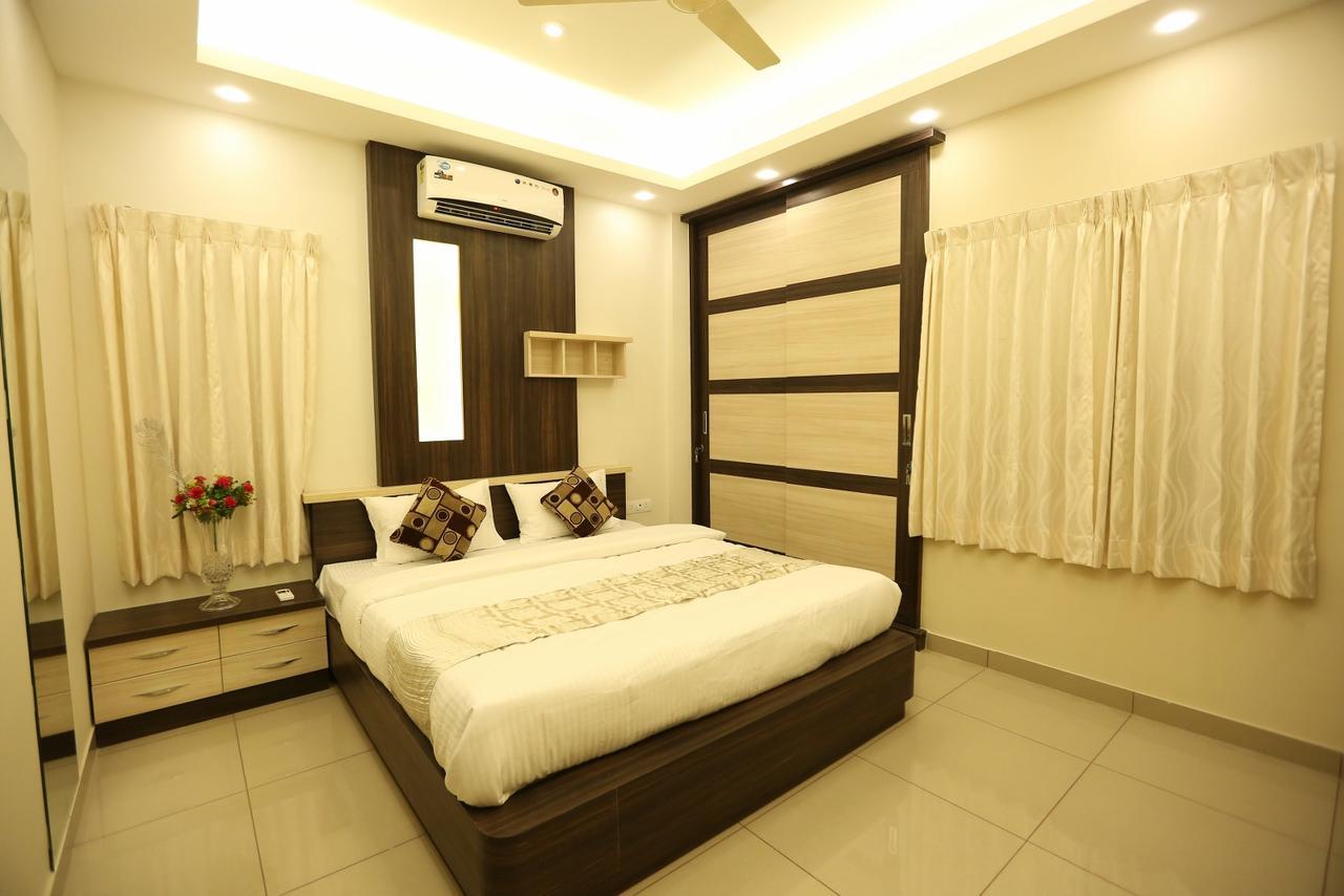 Benaka Suites Bangalore Bagian luar foto