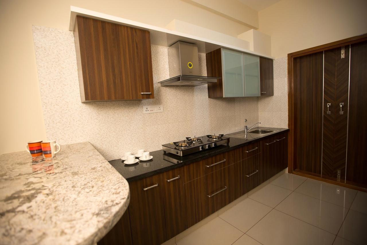 Benaka Suites Bangalore Bagian luar foto