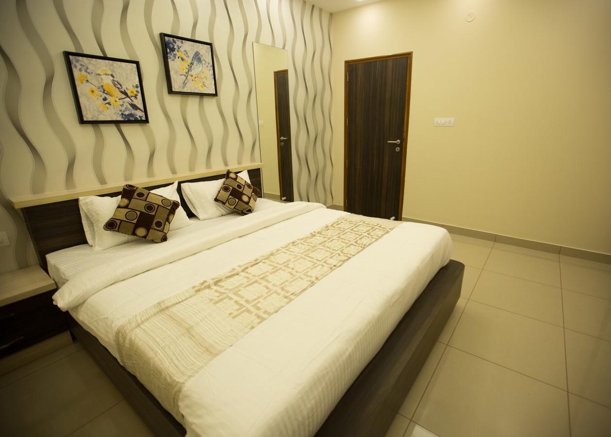 Benaka Suites Bangalore Bagian luar foto